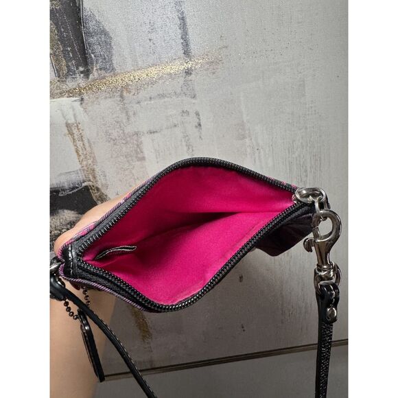 Vintage Pink Coach Plaid Wristlet with Glitter Signature C Print - Picture 3 of 5
